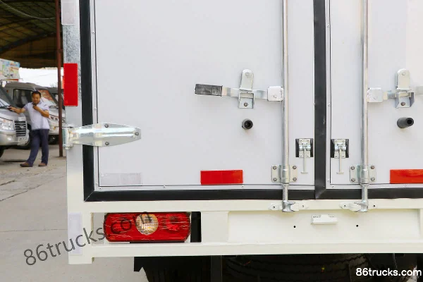 Yuejin Fuxing S70 1.5L 113hp 4X2(6 wheels) Gasoline 3.33m Single Row Van Mini Truck (China VI) Body (2) | 86Trucks