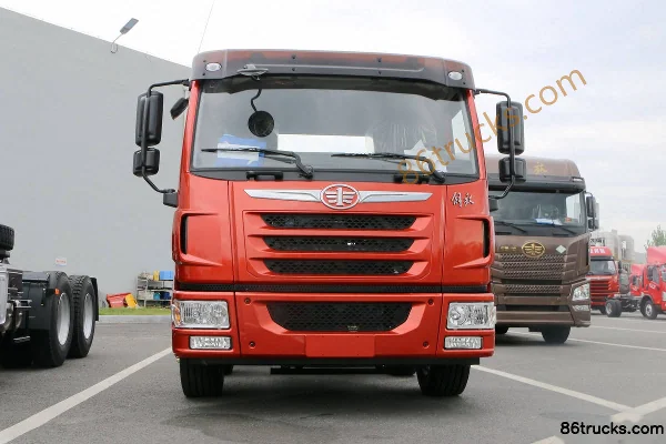 FAW Jiefang Qingdao Han V 260 hp 6X2(8 wheels) Oil Tank Truck (Xingshi Brand) Exterior