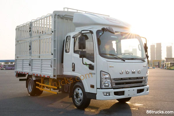 Qiling Auto H300 116 hp 4X2(6 wheels) 3.67m Crew Cab Stake Truck Exterior