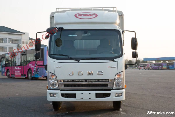 Qiling Auto H300 116 hp 4X2(6 wheels) 3.67m Crew Cab Stake Truck Exterior (2) | 86Trucks