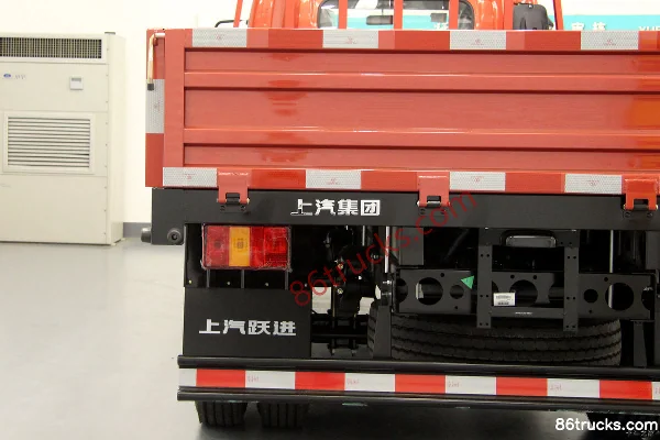 Yuejin Shangjun X500-33 2019 143hp 4X2(6 wheels) 4.2m Single Row Flatbed Light Truck Body (3) | 86Trucks