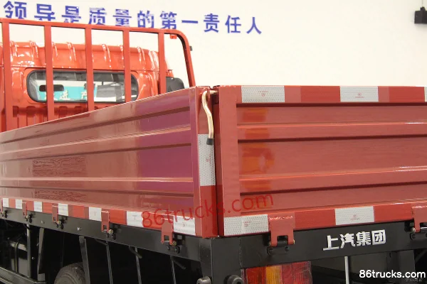 Yuejin Shangjun X500-33 2019 143hp 4X2(6 wheels) 4.2m Single Row Flatbed Light Truck Body (2) | 86Trucks