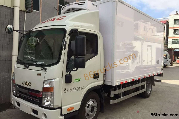 JAC Shuailing Q3 132 ch 4X2(6 roues) 4,015 m cabine simple camion frigorifique Extérieur (2) | 86Trucks