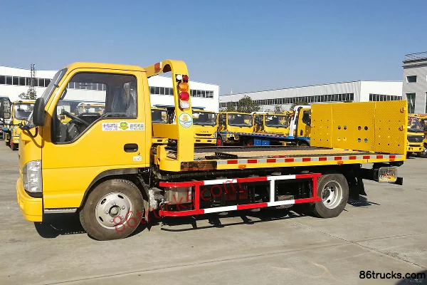 Qingling Isuzu 100P 98 ch 4X2(6 roues) dépanneuse (marque Pafeite) Extérieur (2) | 86Trucks
