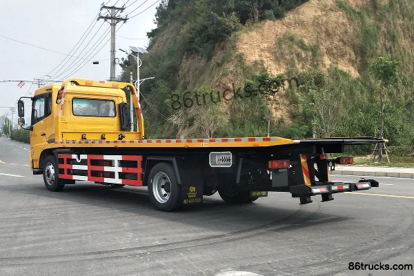Dongfeng Tianjin 180 hp 4X2(6 wheels) Wrecker (Pafeite) Exterior (3) | 86Trucks