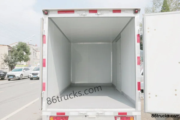 BAW Black Leopard Xingyun G6 1.5L 116hp 4X2(6 wheels) Gasoline 3.06m Single Row Van Truck (China VI) Body (2) | 86Trucks