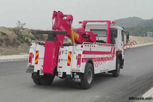 Sinotruk HOWO-7 310hp 4X2(6 wheels) Wrecker Truck (Pafeite brand) Exterior (3) | 86Trucks