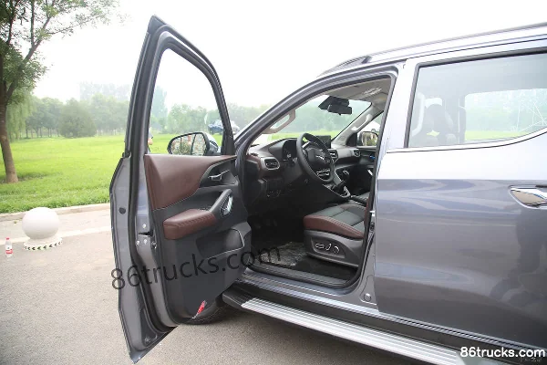 Changan Kaicheng F70 Standard Edition 2.5T Diesel 129hp 2WD Standard Wheelbase Double Row Pickup Chassis (1) | 86Trucks