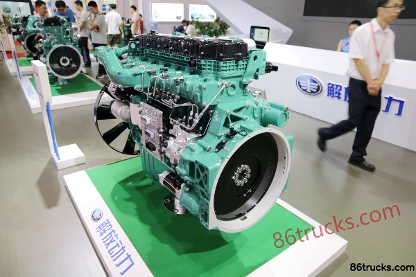 Xichai CA6DL6-34E6 340 hp 8.6L China VI Diesel Engine Exterior (2) | 86Trucks