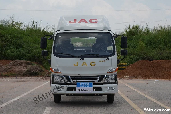 JAC Shuailing E Medium Body 152 hp 4X2(6 wheels) 4.15m Single Row Box Van Light Truck (Xingrui 6-speed) Exterior (2) | 86Trucks