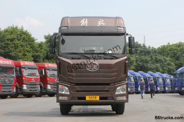 FAW Jiefang Qingdao JH6 Heavy Truck 240hp 6X2(8 wheels) 9.5m Stake Truck (Fast Gear 8-Speed) Exterior (2) | 86Trucks
