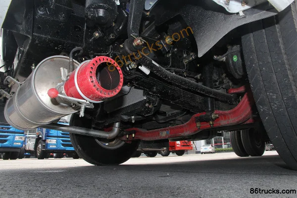 Dongfeng Kaipute K6-L 150 ch 4X2(6 roues) 4,17 m camion caisse pour transport de gaz inflammable Châssis (3) | 86Trucks
