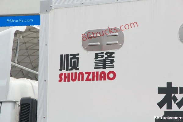 Dongfeng Kaipute K6-L 150 ch 4X2(6 roues) 4,17 m camion caisse pour transport de gaz inflammable Carrosserie (3) | 86Trucks