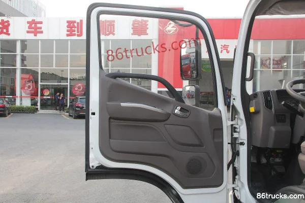 Foton Auman S3 Series 143 hp 4X2(6 wheels) 4.01m Live Aquatic Products Transport Truck (Shunzhao Brand) Cab (1) | 86Trucks