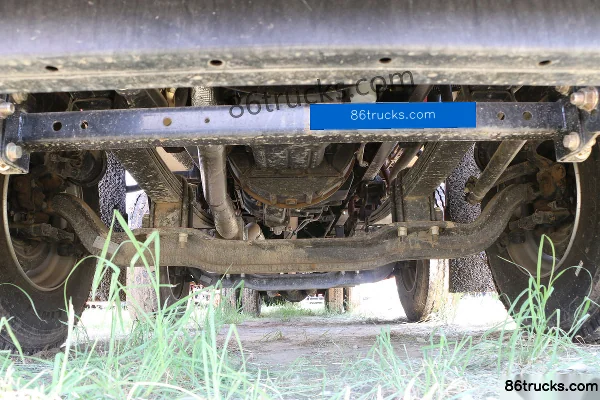 Foton AumanGTL 6 Series Heavy Truck 245 hp 6X2(8 wheels) 9.45 m Stake Truck Chassis (2) | 86Trucks