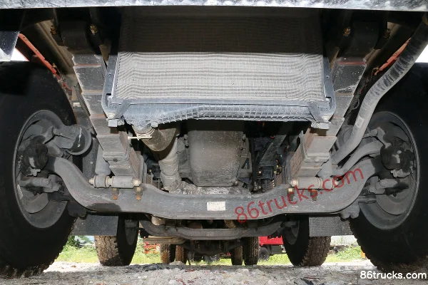Sanhuan Shitong Haolong Comfort Edition 300hp 8X2(10 wheels) 8.7m Flatbed Cargo Truck (China VI) (8-speed) Chassis (2) | 86Trucks
