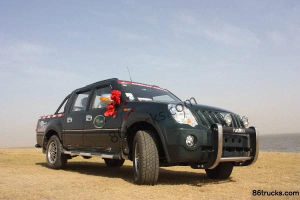2011 Foton Sauvana Z Conqueror 2.3L essence 4x4(6 roues) double cabine pick-up (3) | 86Trucks