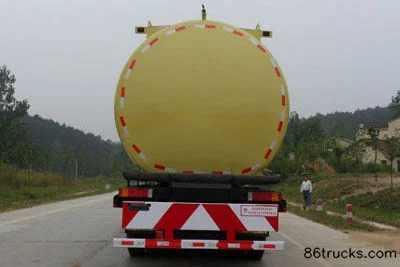 Dongfeng Commercial Vehicle Tianlong 245hp 8X4(12 wheels) Bulk Powder Truck (Chusheng Brand) Exterior (2) | 86Trucks
