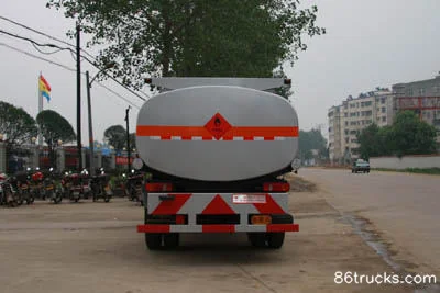 Dongfeng Commercial Vehicle Tianjin 190 hp 4X2(6 wheels) Chemical Liquid Transport Truck (Chusheng Brand) Exterior (2) | 86Trucks