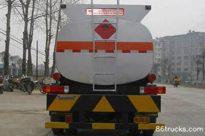 FAW Jiefang Hanwei (J5M) 180 ch 4X2(6 roues) camion citerne pour produits chimiques (marque Chusheng) Extérieur (2) | 86Trucks