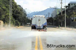 Dongfeng Commercial Vehicle Tianjin 180hp 4X2(6 wheels) Cleaning Truck (Fulong Continental) Exterior (3) | 86Trucks