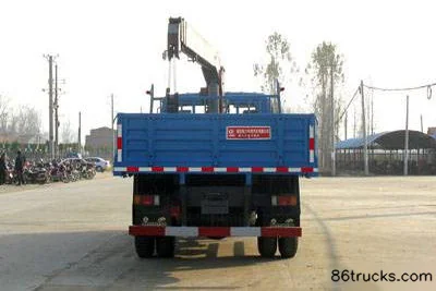 Dongfeng 145 Series 180hp 4X2(6 wheels) Truck-mounted Crane (Chengliwei brand) Exterior (2) | 86Trucks