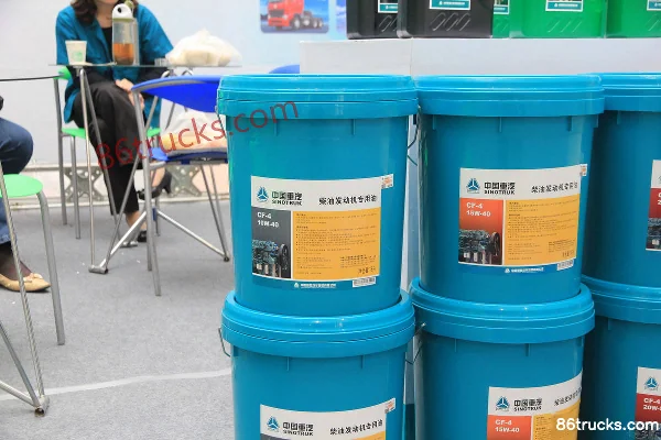 Sinotruk Diesel Engine Oil CF-4 15W-40 18L Exterior (2) | 86Trucks