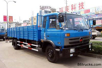Xinchufeng 140 hp 4X2(6 wheels) Driving School Truck Exterior