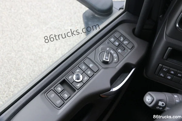 Scania G Series Heavy Truck 500 hp 6X4(10 wheels) Tractor Truck (Model 5G500) Cab (2) | 86Trucks