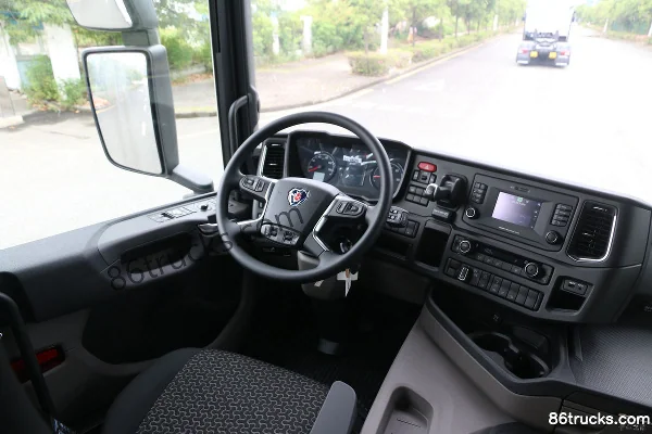 Scania G Series Heavy Truck 500 hp 6X4(10 wheels) Tractor Truck (Model 5G500) Cab (1) | 86Trucks