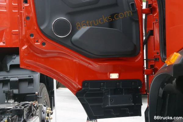 Dongfeng Commercial Vehicle Tianjin KR 230 ch 4X2(6 roues) camion porteur fourgon 9,8 m (China VI) Cabine (3) | 86Trucks