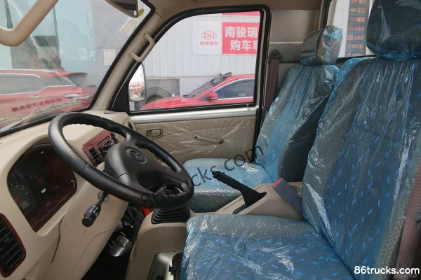 BAIC Heibao H3 90hp 4X2(6 wheels) 3.7m Single Row Flatbed Micro Truck Cab (3) | 86Trucks