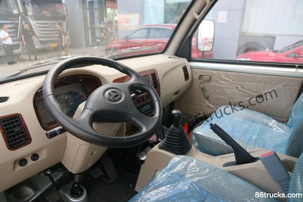 BAIC Heibao H3 90hp 4X2(6 wheels) 3.7m Single Row Flatbed Micro Truck Cab (2) | 86Trucks