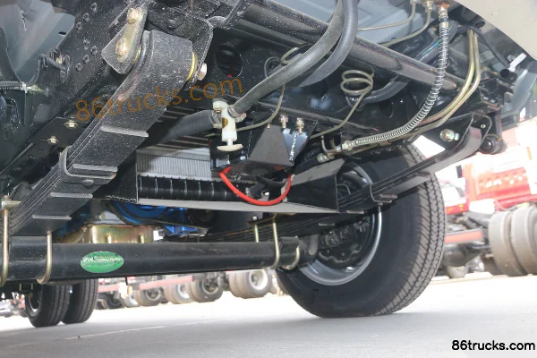 BAIC Heibao H3 90hp 4X2(6 wheels) 3.7m Single Row Flatbed Micro Truck Chassis (2) | 86Trucks