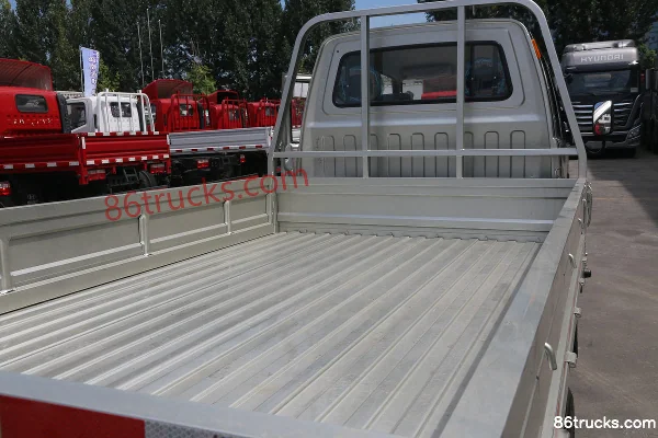 Beiqi Heibao H3 90 ch camion porteur à ridelles double cabine 3,1 m (Mengwo 5 vitesses) 4X2(6 roues) Carrosserie (1) | 86Trucks