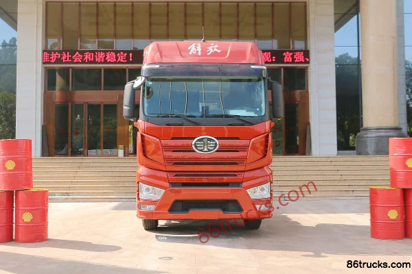FAW Jiefang J7 heavy truck 550hp 6X4(10 wheels) tractor truck Exterior (2) | 86Trucks