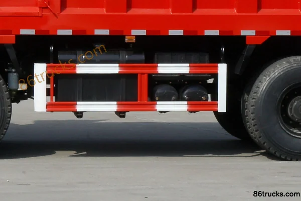 Dongfeng Commercial Vehicle Tianlong KC Heavy Truck 420 hp 8X4(12 wheels) 8m Dump Truck (High Roof) Cab (2) | 86Trucks