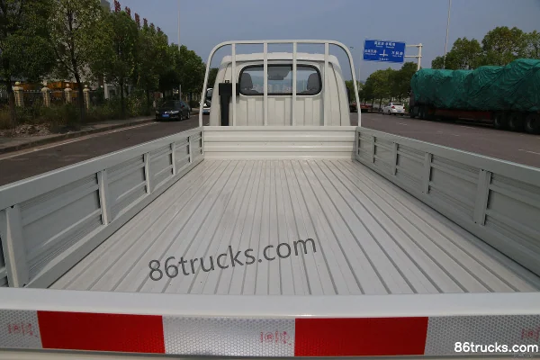 Changan Kuayue D5 PLUS Standard Edition 1.8L 125 hp 4X2(6 wheels) 3.95m Single Row Flatbed Light Truck (China VI) Body (3) | 86Trucks