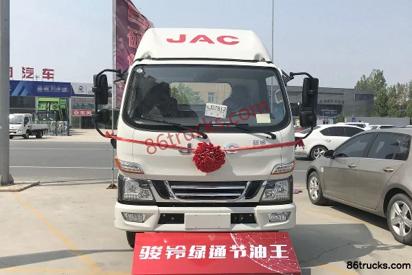 JAC Junling V5 116 hp 4X2(6 wheels) 4.18m Single Row Stake Truck Exterior (2) | 86Trucks