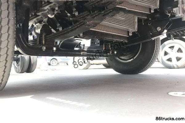JAC Junling V5 116 hp 4X2(6 wheels) 4.18m Single Row Stake Truck Chassis (2) | 86Trucks