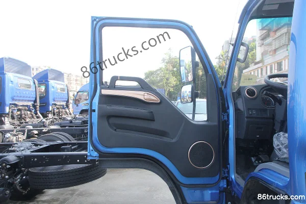 JAC Kangling J3 Basement Edition 132hp 4X2(6 wheels) 3.7m Single Row Flatbed Truck (China VI) Cab (1) | 86Trucks