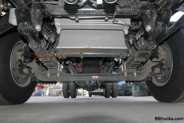 JAC Kangling J3 Basement Edition 132hp 4X2(6 wheels) 3.7m Single Row Flatbed Truck (China VI) Chassis (2) | 86Trucks