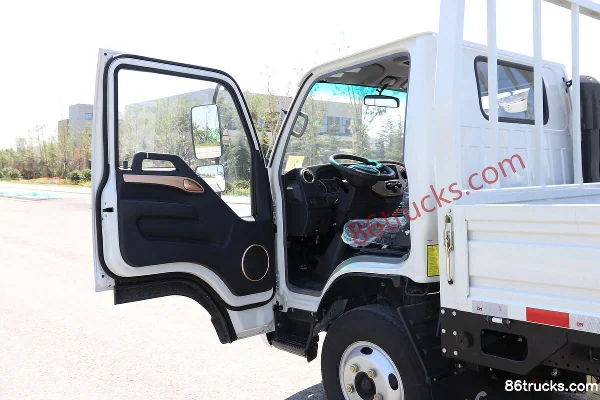 JAC Kangling J3 68 hp 4X2(6 wheels) 3.3m Single Row Flatbed Light Truck Cab (1) | 86Trucks