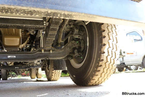 Foton Ruwo E3 170 ch 6X2(8 roues) 6,8 m camion benne Châssis (3) | 86Trucks