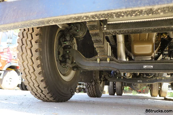 Foton Ruwo E3 170 ch 6X2(8 roues) 6,8 m camion benne Châssis (2) | 86Trucks