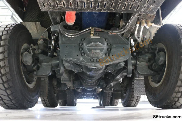 Changzheng Auto 400hp 8X8(12 wheels) Dump Truck Chassis (1) | 86Trucks