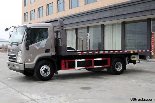 Hyundai Commercial Vehicle (formerly Sichuan Hyundai) ShengTu 154hp 4X2(6 wheels) Wrecker (Chusheng Brand) Exterior (3) | 86Trucks