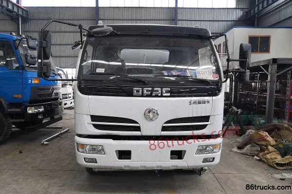 Dongfeng Furui Ka 130hp 4X2(6 wheels) Water Sprinkler Truck (Chusheng Brand) Exterior