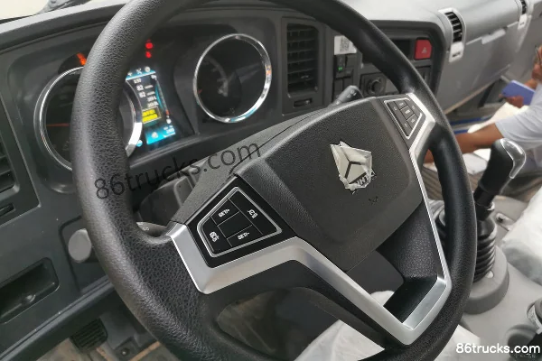 Sinotruk HOWO Hanjiang 130 hp 4X2(6 wheels) 4.15 m single-row van truck (China VI) Cab (1) | 86Trucks