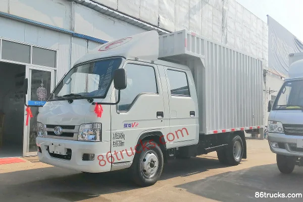 Foton Yuling V2 88 hp 4X2(6 wheels) Diesel 3.05m double-row box micro truck Exterior (3) | 86Trucks
